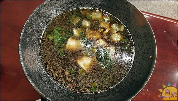 ▲▼逢甲超過千則好評的50年牛肉麵老店。（圖／部落客商妮提供）