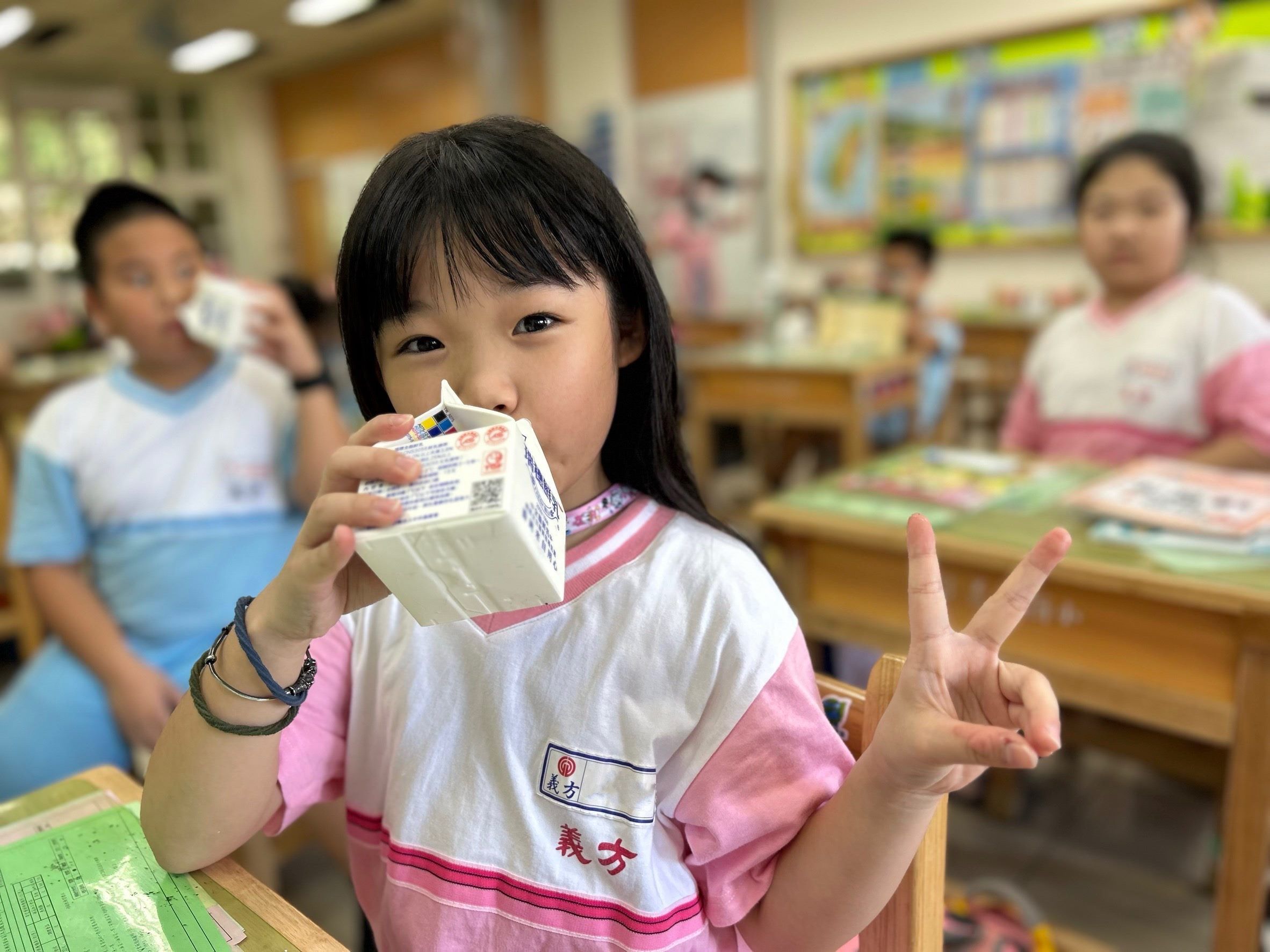 ▲北市僅有13校選喝鮮奶，教育局鼓勵學校改訂鮮奶。（圖／北市教育局提供）