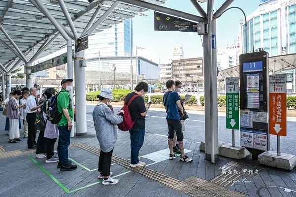 ▲▼免門票免費參觀日本隈研吾建築，全景展望台眺望富士山駿河灣！（圖／部落客周花花提供）