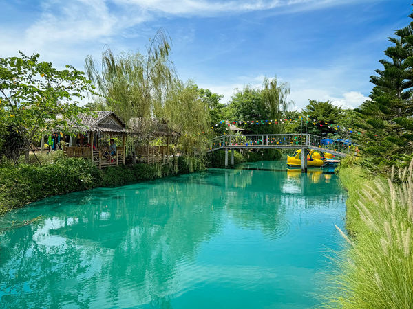 ▲▼泰國佛統府鴨鴨樂園，親子遊樂景觀餐廳，就像是座小型動物園，動物園打卡、鴨鴨船遊和經典泰式料理全攻略。（圖／viviyu提供）