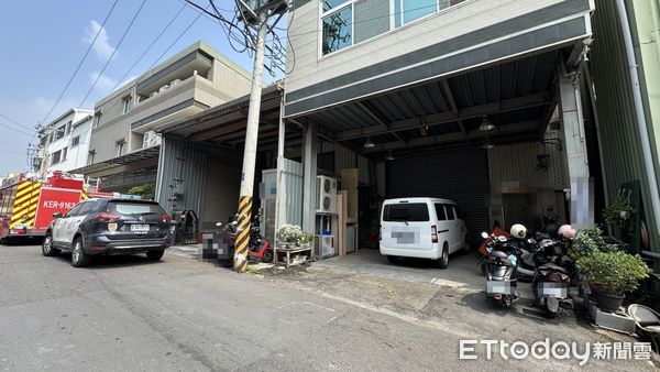 ▲▼高雄中藥包工廠傳意外，女員工遭機器夾傷斷指。（圖／記者吳世龍翻攝）