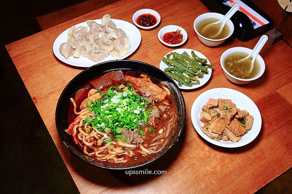 ▲▼東門站美食，韓記老虎麵食館金華店，招牌麻辣燙拉麵，內用還有綠豆湯喝到飽。（圖／萍子提供）