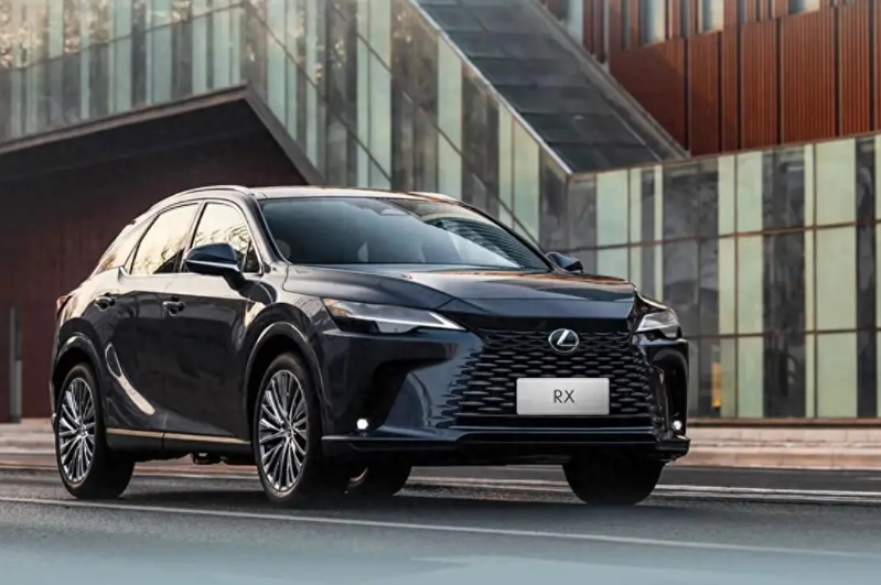 ▲大陸無預警推出新年式改款LEXUS RX，全車系換上新的數位儀錶。（圖／翻攝自LEXUS）