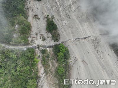 空拍照曝！裡冷林道大崩塌初步搶通　林業保育署：地質不穩勿入