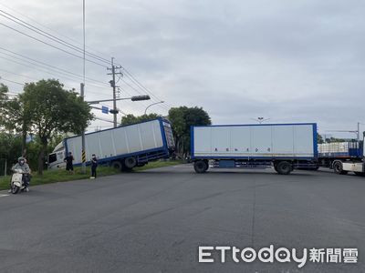 台南善化聯結車煞車失靈撞上圍籬　幸好無人傷亡