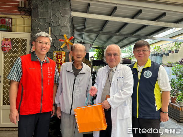 ▲屏東榮民總醫院會同屏東縣榮民服務關懷榮民            。（圖／屏東榮民總醫院提供）