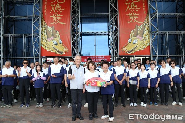 ▲▼   113年全民運動會嘉義市代表隊授旗典禮 黃敏惠市長勉勵選手以KANO精神 全力以赴!  。（圖／嘉義市政府提供）