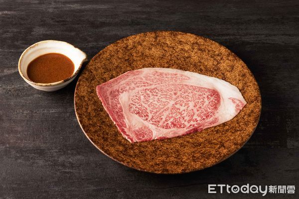 ▲乾杯集團歡慶會員突破百萬人，11月推出「世界級美味巡禮」，會員可獲得總價值5548元的「美味巡禮大禮包」。（圖／乾杯提供）