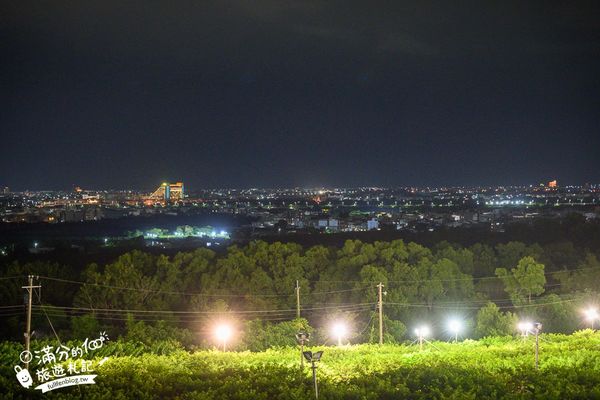 ▲▼台東「俩吆久景觀貨櫃餐廳」超夢幻好拍　招牌必吃桶仔雞烤魚、部落風味料理，賞夜吃茶點也很浪漫！（圖／部落客滿分提供）