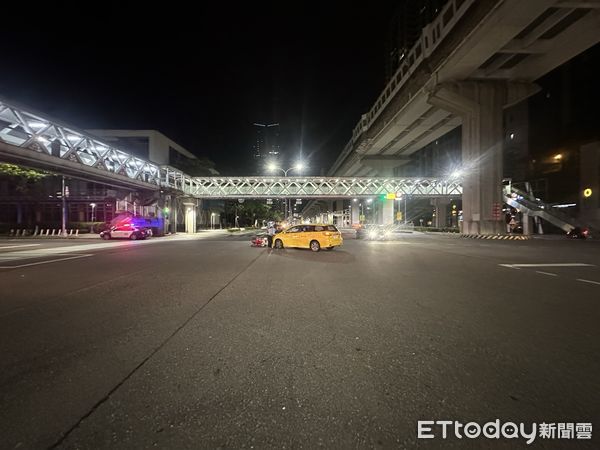 ▲▼  林男無照違規騎機車遭撞，恐面臨巨額罰鍰           。（圖／記者戴上容翻攝）