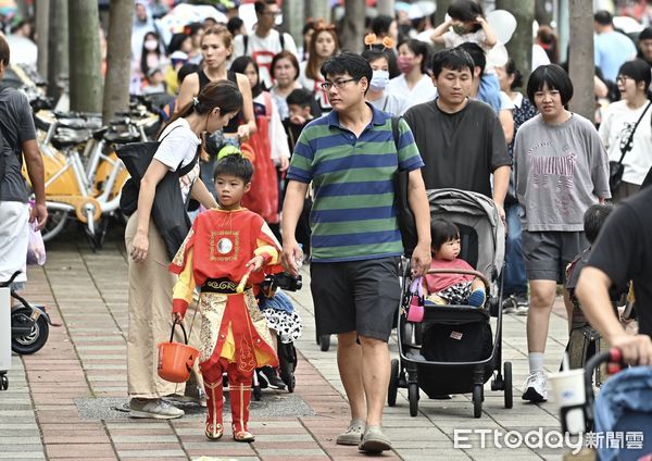 ▲▼台北市第16屆「天母搞什麼鬼」萬聖節派對。（圖／記者李毓康攝）