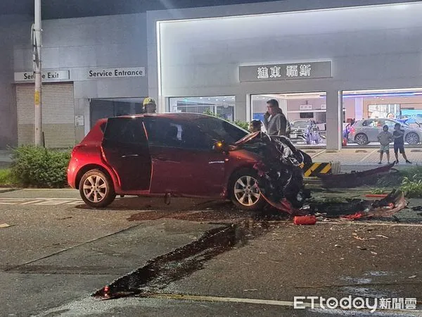 ▲▼快訊／宜蘭驚傳3車追撞5人傷　男駕駛「無呼吸心跳」送醫搶救中。（圖／記者游芳男翻攝）