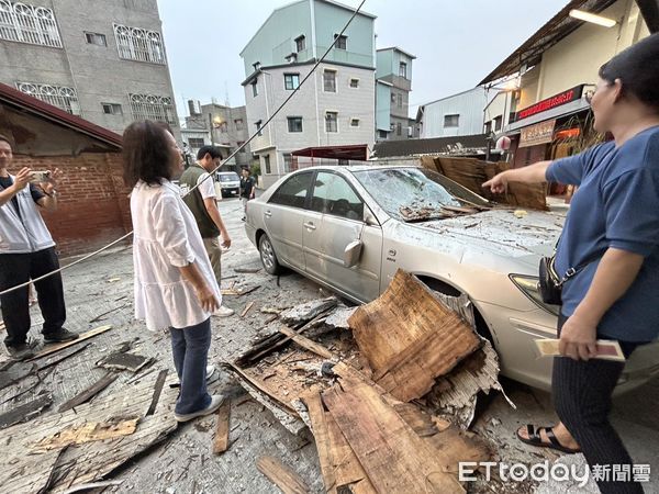 ▲▼ 翁章梁勘查中埔地震災情，將協助儘速復原  。（圖／嘉義縣政府提供）