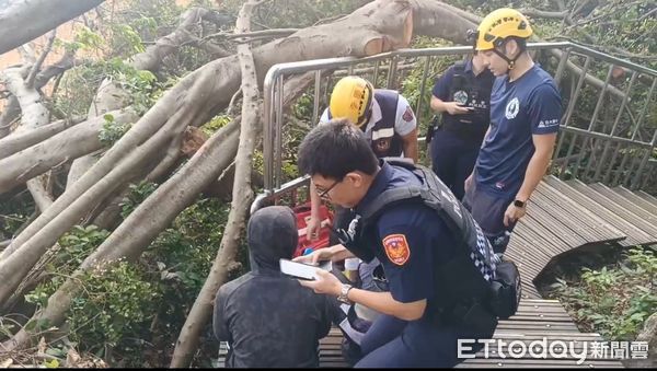 ▲▼高雄24歲男獨入柴山失聯今早尋獲。（圖／記者吳奕靖翻攝）