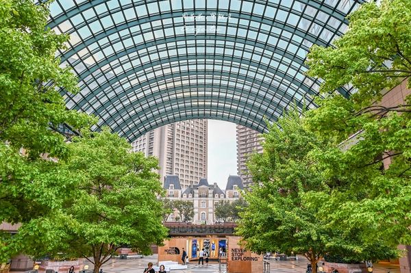 ▲▼東京「免費」夜景推薦！欣賞夕陽的絕佳位置　太陽下山後的藍調時刻超夢幻。（圖／部落客周花花提供）