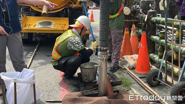 ▲▼高雄淹怕了！颱風接連重創市府急清淤，陳其邁再警告：風力會很強。（圖／記者賴文萱翻攝）