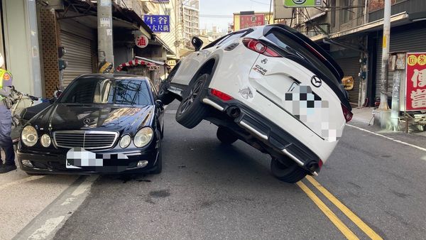 ▲彰化和美鎮發生一起離奇車禍事件。（圖／民眾提供）