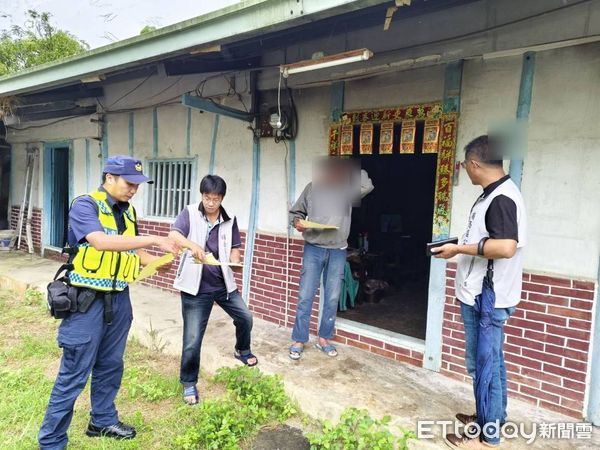 ▲康芮颱風登入台灣，為維護轄區居民安全，台南市警玉井分局，目前已協助玉井、楠西及南化區公所執行預防性撤離保全戶共計119戶、203人。（圖／記者林東良翻攝，下同）