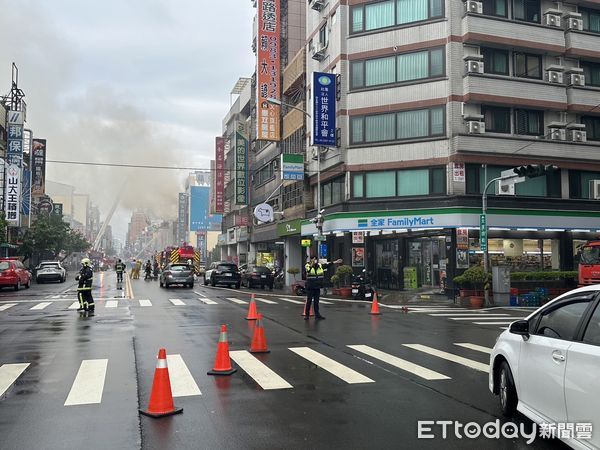 ▲▼台中市漢口路三段民宅火警。（圖／記者鄧木卿翻攝）