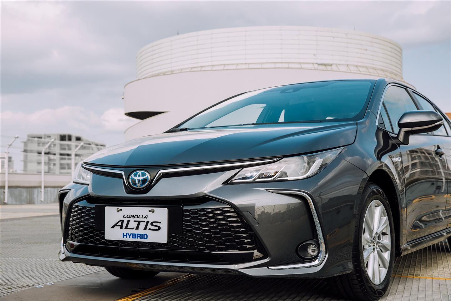 ▲台灣和泰於官網悄悄釋出油電升級TOYOTA Altis。（圖／翻攝自TOYOTA）