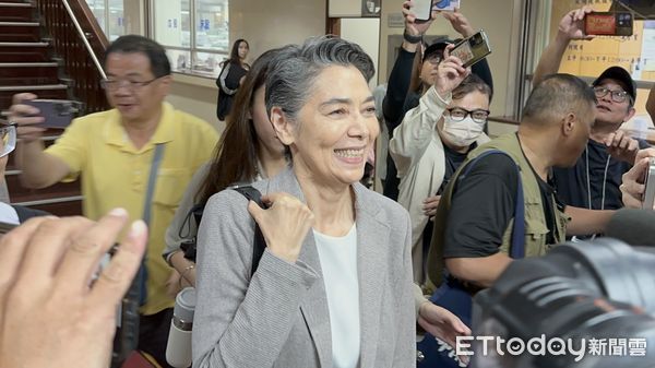▲▼賴佩霞涉《心理師法》到北檢出庭 。（圖／記者劉昌松攝）