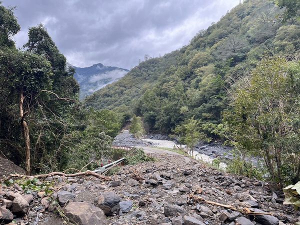 ▲▼司馬庫斯部落成孤島　居民徒步求援！存糧僅剩3天。（圖／翻攝臉書Smangus司馬庫斯）