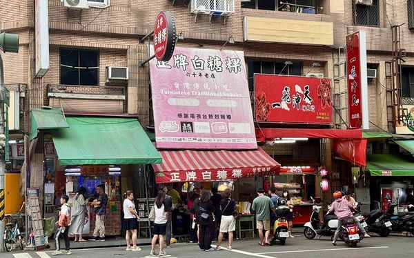 ▲▼高雄夜市飄香70年古早味 正牌白糖粿超香脆美味，一個竟只要18塊！（圖／部落客小虎提供）