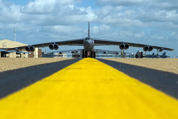 ▲▼B-52H同溫層堡壘戰略轟炸機。（圖／美國空軍）