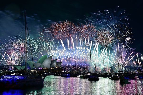 ▲▼雪梨跨年煙火（Sydney New Year’s Eve Fireworks）是一年一度的旅遊盛事，也是全球最早開始的煙火慶典。（圖／部落客Travel with Leo授權提供，勿擅自翻攝）