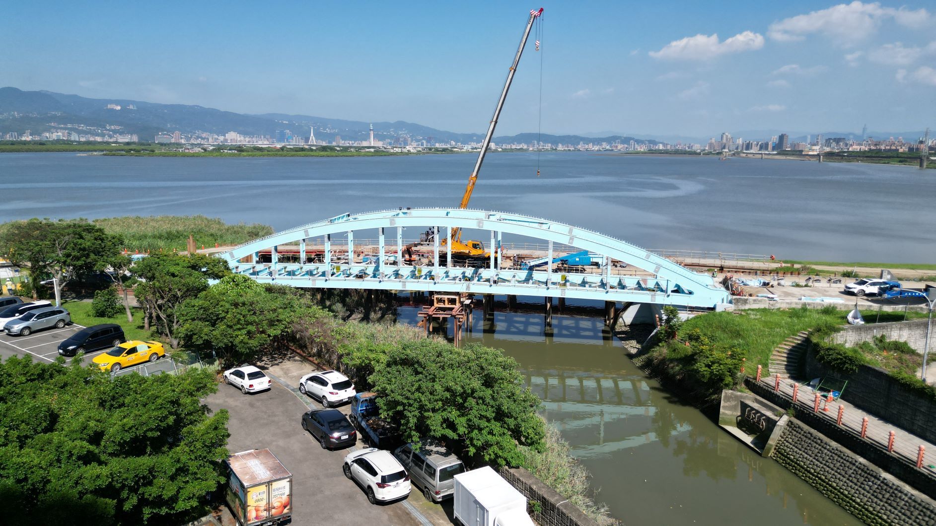 [新聞] 新北五股觀音坑溪橋重建將完工　預計11