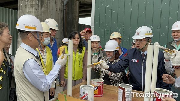 ▲台南市勞工局推動「弱勢築愛 做工人ㄟ愛」服務專案，榮獲國發會第七屆「政府服務獎」肯定，12月11日將北上領獎。（圖／記者林東良翻攝，下同）