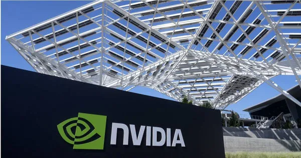 輝達（NVIDIA）股價於美東時間週四（7日）收盤後創新高，市值突破3.6兆美元大關，成為華爾街第一個達成此里程碑的企業。（圖／達志／美聯社）