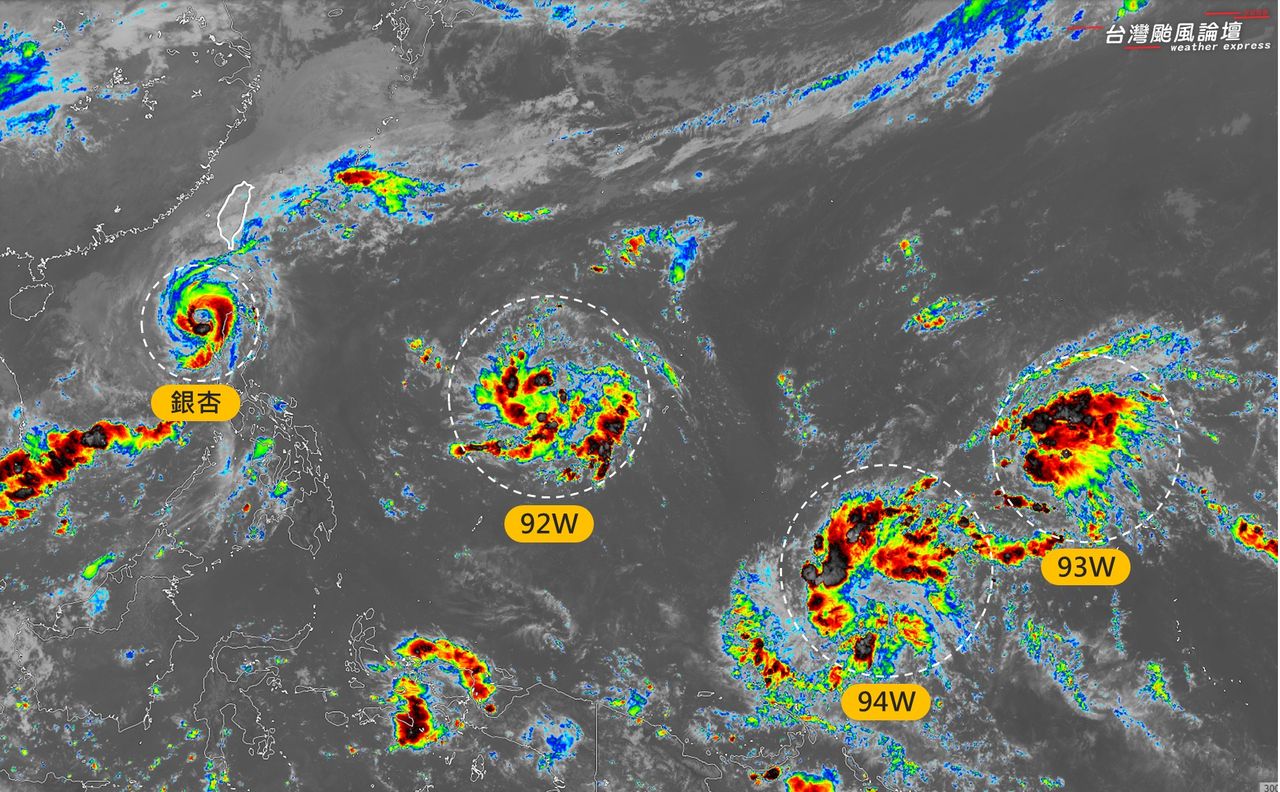 3個熱帶擾動「排排站」　粉專：下周有機會生成1~2個颱風