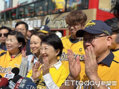 百萬象迷湧台中挺兄弟封王！盧秀燕喊「好爽」　台北場待定