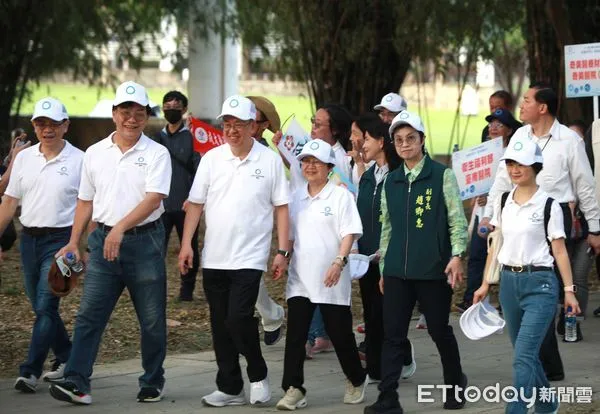 ▲為響應世界糖尿病日，台南市衛生局與中華民國糖尿病衛教學會攜手合作，9日於奇美博物館舉辦「2024聯合國世界糖尿病日園遊會暨點燈儀式」，藉由寓教於樂的方式，提升市民對糖尿病的認識。（圖／記者林東良翻攝，下同）