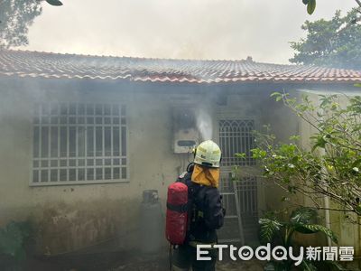 30年熱水器一開竄火舌！南投屋主嚇壞　急奔消防隊求援