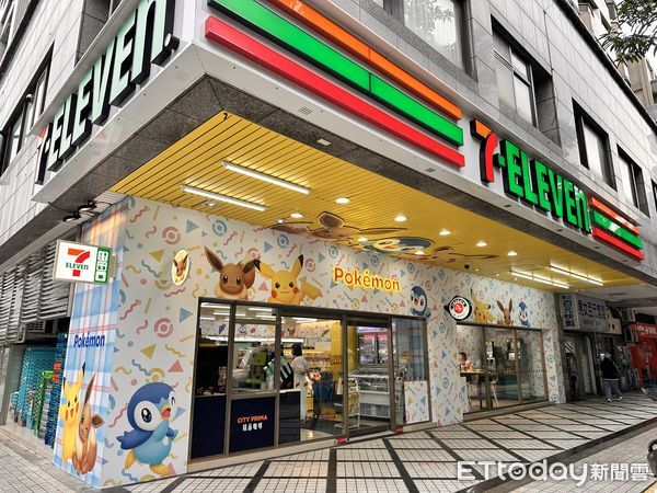 ▲▼7-11北部首間寶可夢主題店開張，11月起在台北市萬華區「中寧門市」亮相。（圖／記者林育綾攝）