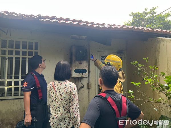 ▲竹山鎮大義街住宅今早傳出火警。（圖／記者高堂堯翻攝）