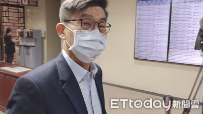 立院撲倒陳菁徽涉傷害性騷　鍾佳濱二度出庭不認罪仍稱「滑倒」