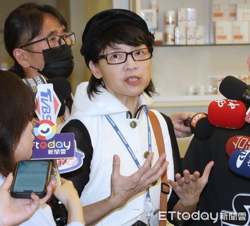 ▲▼璩美鳳 聯訪  指控柯文哲對她性騷。（圖／記者屠惠剛攝）