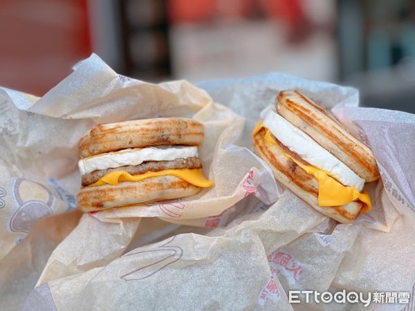 ▲▼麥當勞McGriddles「厚鬆餅堡系列」。（圖／記者蕭筠攝）