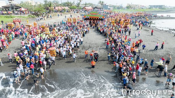 ▲南州迎王平安祭典13日遵循古禮「請水」儀式             。（圖／記者陳崑福翻攝）