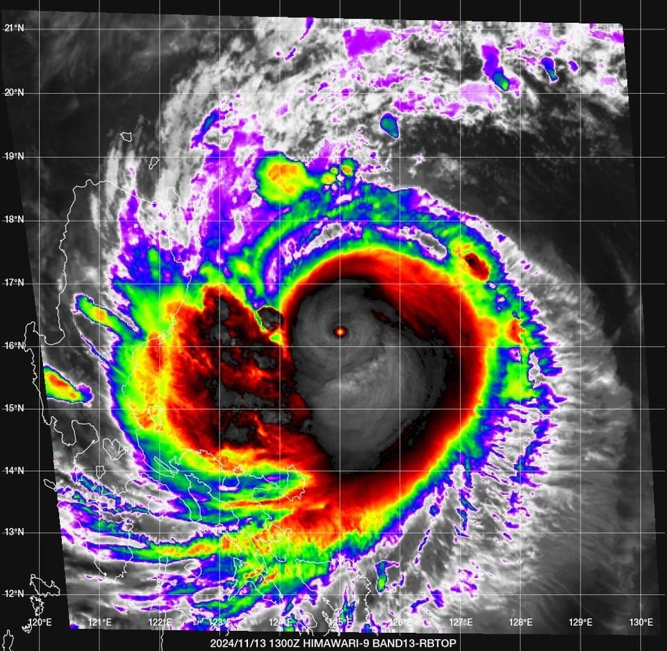 ▲天兔颱風開眼。（圖／翻攝NOAA、氣象署） 