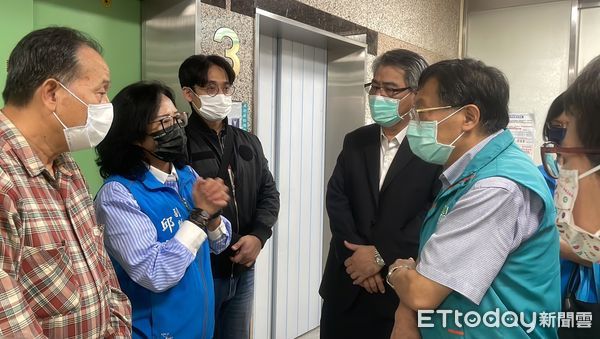 ▲▼嘉義阿里山福美吊橋景觀平台木棧道崩塌釀1死。（圖／記者翁伊森翻攝）