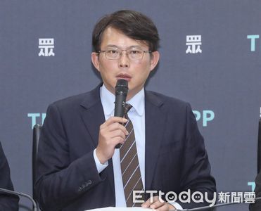 黃國昌改挺選罷法連署加嚴「時空背景不同」　時力斥顛倒是非無恥政客