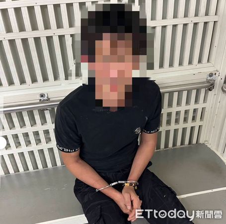 ▲枋寮警分局會同高雄市內湖警分局逮獲呂姓通緝犯            。（圖／記者陳崑福翻攝）