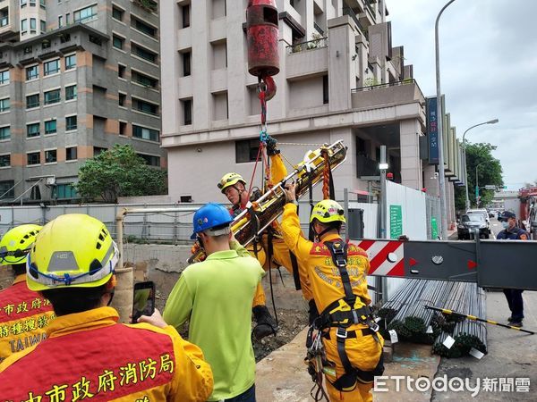 ▲▼台中一處住宅工地傳意外，男子跌落2公尺地下室骨折送醫。（圖／民眾提供，下同）