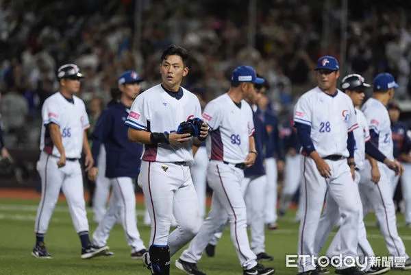 ▲12強中華隊1：3惜敗日本。（圖／記者林敬旻攝）