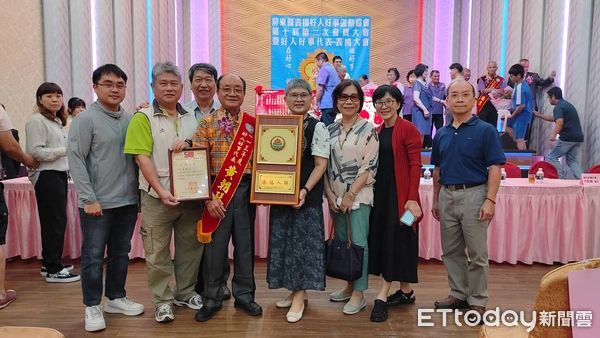 ▲黃朝琴榮獲今年屏東縣好人好事代表            。（圖／黃朝琴先生提供）