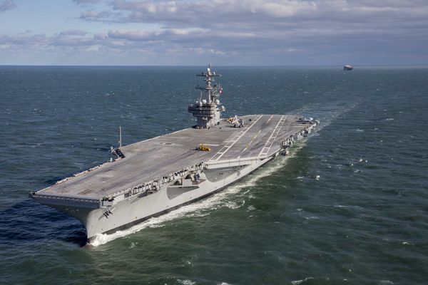 ▲▼尼米茲級航空母艦布希號（USS George H.W. Bush, CVN 77）。（圖／美國海軍）